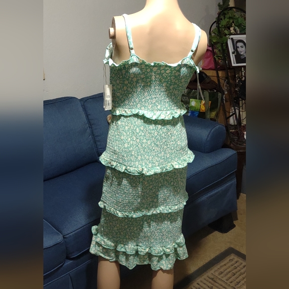 New condition dress for women size small - Picture 3 of 5